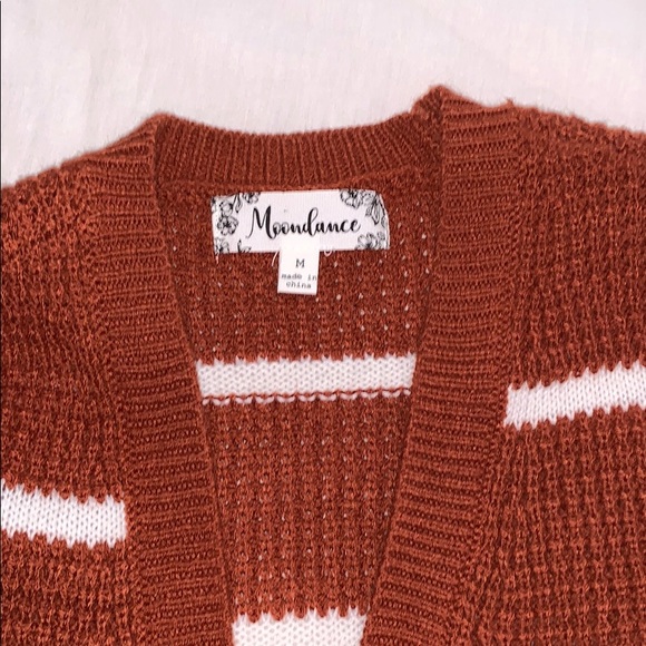 Women’s Cardigan - BNWT *** - Picture 2 of 3